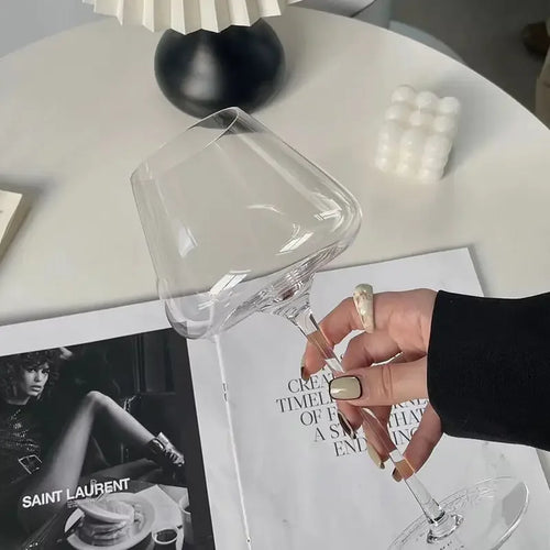 720ml Crystal Burgundy Wine Glass Stemware, Luxury Modern Fluted Design, Dishwasher Safe Elegant Home Use Gift for Wine Tasting